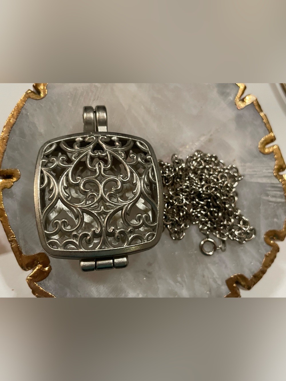Silver Tone Locket Necklace #0148